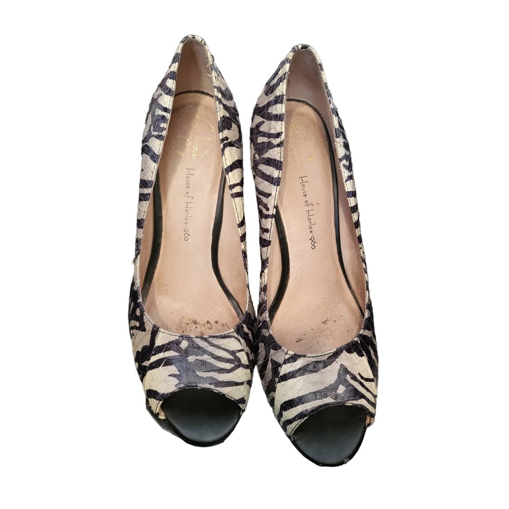 House of Harlow 1960 women Shoes 4 inches 8.5 Sz 38.5 Animal Print Wedge
